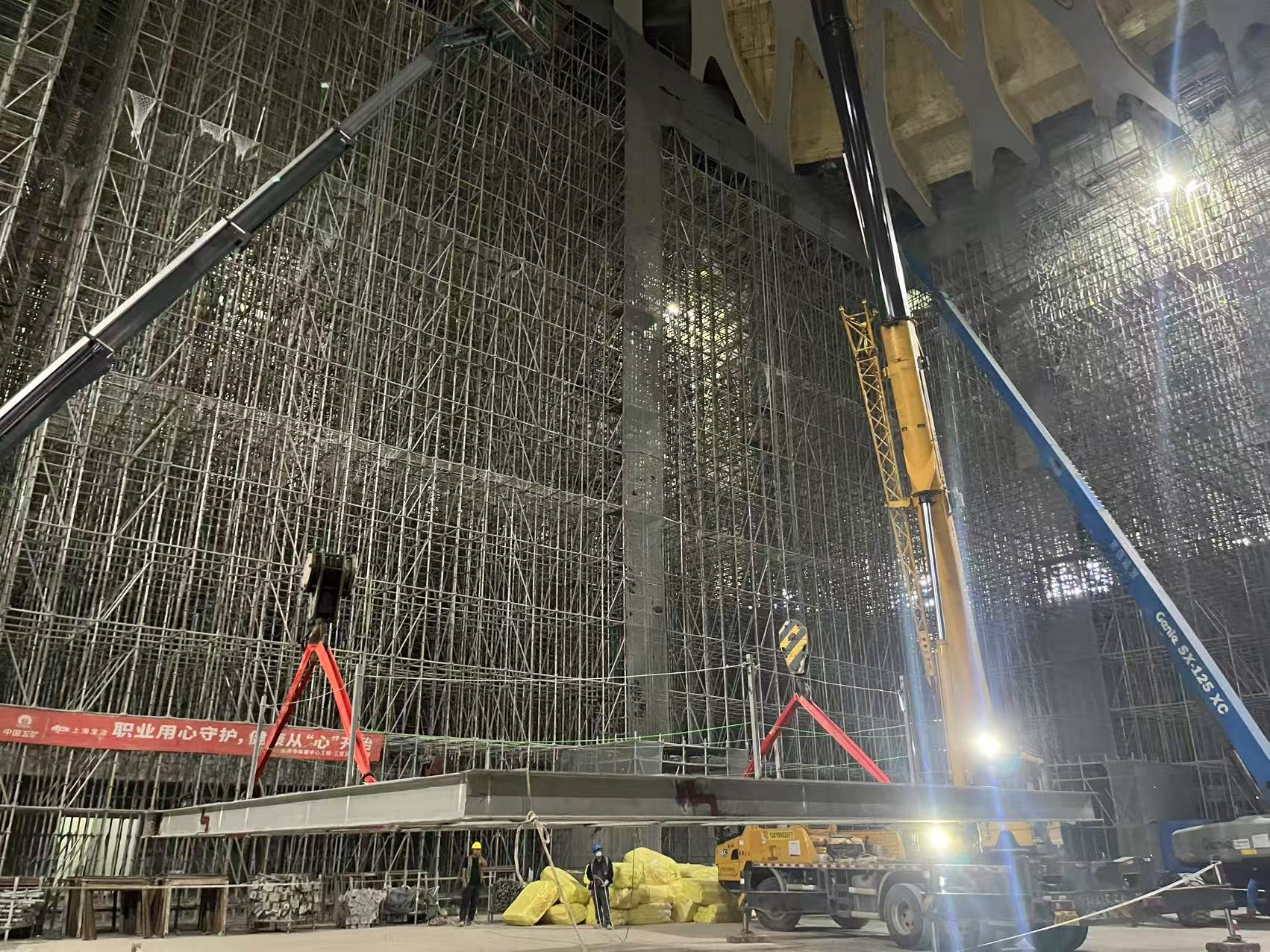 a95c89c9744f38423efa85b78e28ddee